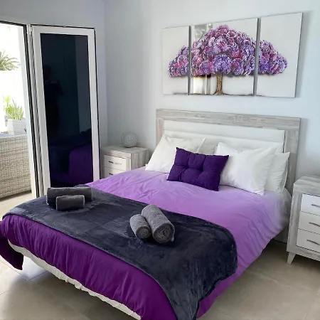 Villa Ashdene - Luxury Modern With Large Heated Pool Wifi Uk Tv Bar & Bbq