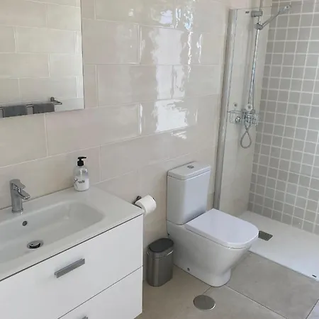 Ashdene - Luxury Modern With Large Heated Pool Wifi Uk Tv Bar & Bbq 普拉亚布兰卡