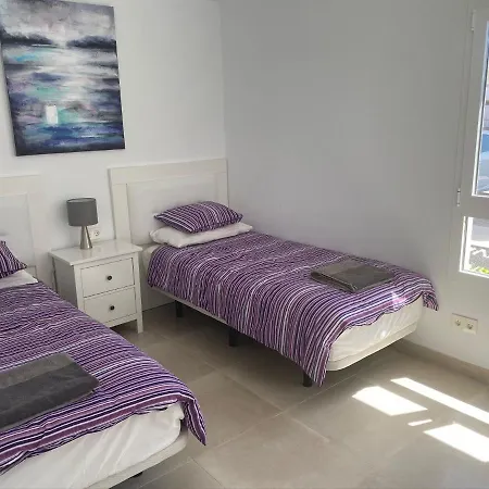 Ashdene - Luxury Modern With Large Heated Pool Wifi Uk Tv Bar & Bbq * Πλάγια Μπλάνκα