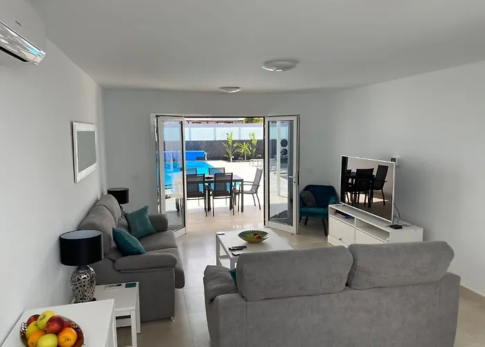 Ashdene - Luxury Modern With Large Heated Pool Wifi Uk Tv Bar & Bbq Βίλα Πλάγια Μπλάνκα