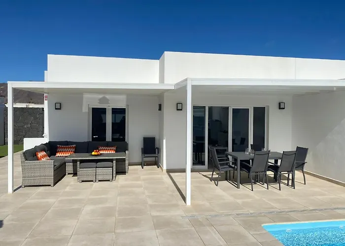 Ashdene - Luxury Modern With Large Heated Pool Wifi Uk Tv Bar & Bbq Βίλα Πλάγια Μπλάνκα